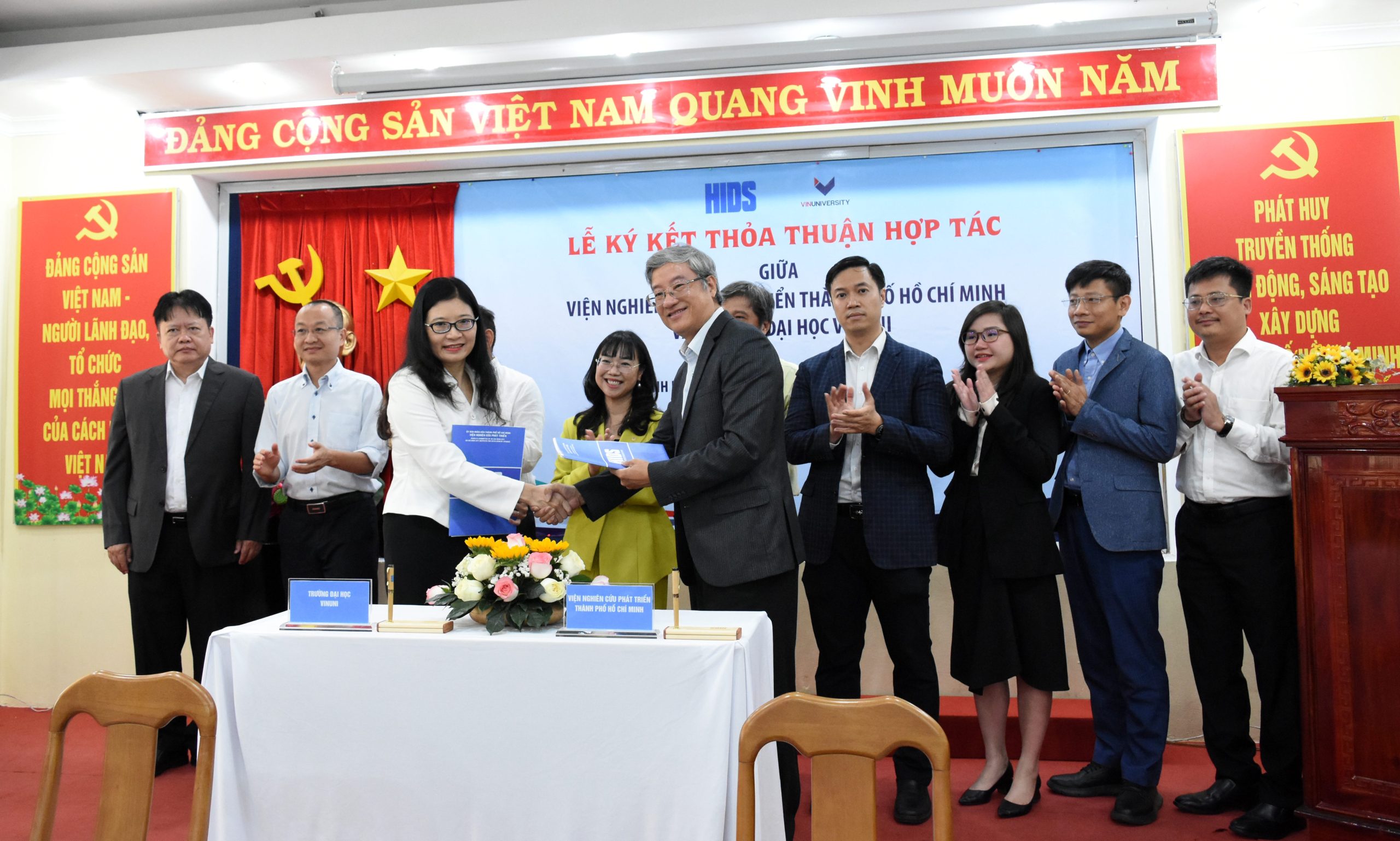 VinUni signs MOU with Ho Chi Minh City Institute for Development Studies – A key milestone in the green transition journey of Ho Chi Minh City